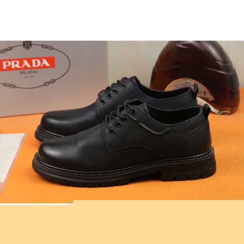 Pra*a leather shoes